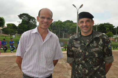 Projeto Sisfron é divulgado na cidade de Amambai Prefeito Sergio Barbosa e o Major Ferrarez / Foto: Assessoria