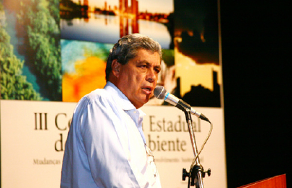 Governador assina Termo de Cooperação para a agricultura familiar e o turismo