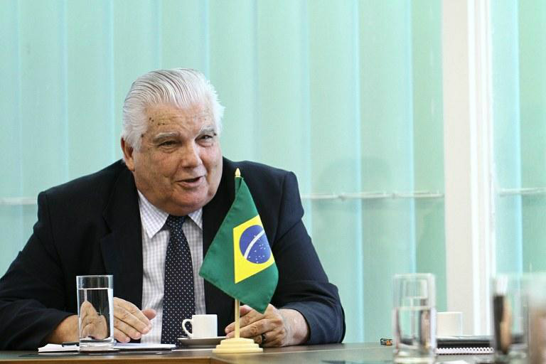 Ministro ressalta a necessidade de debates sobre o futuro da governança da Internet