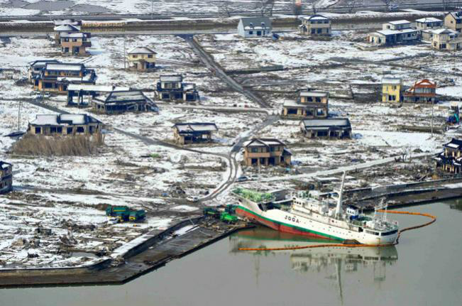 Recuperação é lenta no Japão um ano após tsunami