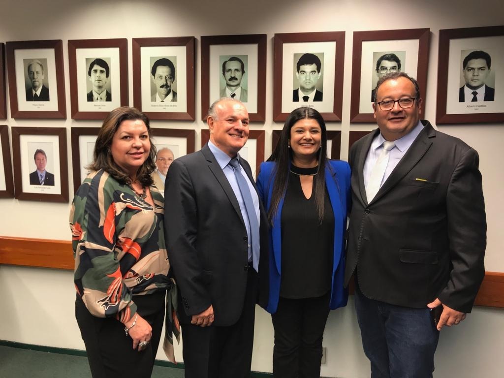 Prefeito de Amambai visita deputados e ministros em busca de recursos