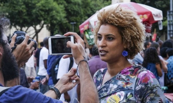Assassinato de Marielle aponta para envolvimento da milícia, diz Jungmann Marielle Franco na Cinelândia em janeiro deste ano. (Foto: Reprodução )