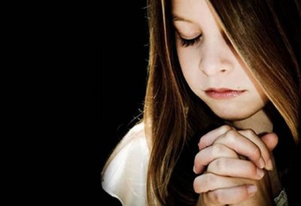 Número de católicos cai e aumenta o de evangélicos, espíritas e sem religião