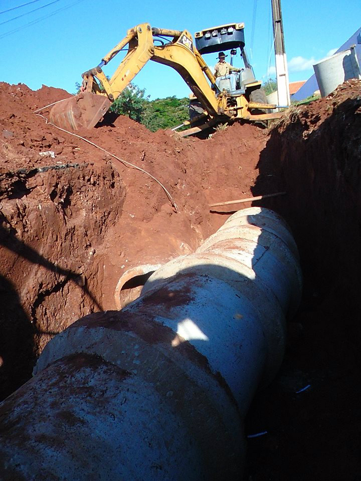 Obras de drenagem já iniciaram nas vias contempladas / Foto: Decom