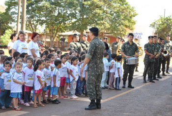 As Ações Cívico-Sociais ou Aciso são atividades realizadas pelo Exército Brasileiro e também desenvolvem o espírito cívico e comunitário dos cidadãos.