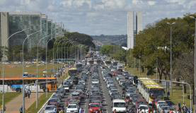 Distrito Federal terá ponto facultativo no dia do jogo do Brasil Para evitar trânsito no dia do jogo do Brasil, DF terá ponto facultativoElza Fiúza/Agência Brasil
