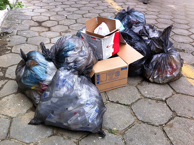População de Amambai ainda não está consciente sobre a separação correta do lixo.