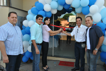 Empresa de Engenharia é inaugurada em Amambai Momento da inauguração da JW Engenharia, localizada na avenida Pedro Manvailer, 3576.Foto: Moreira Produções