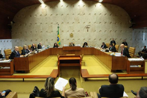 Plenário do Supremo Tribunal Federal (STF) durante sessão para julgamento sobre imunidade parlamentar de deputados estaduais Carlos Moura/SCO/STF