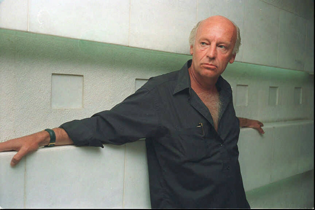 Na obra, Eduardo Galeano explica como a riqueza e fartura de toda uma região tornou-se sua ruína / Foto: Divulgação