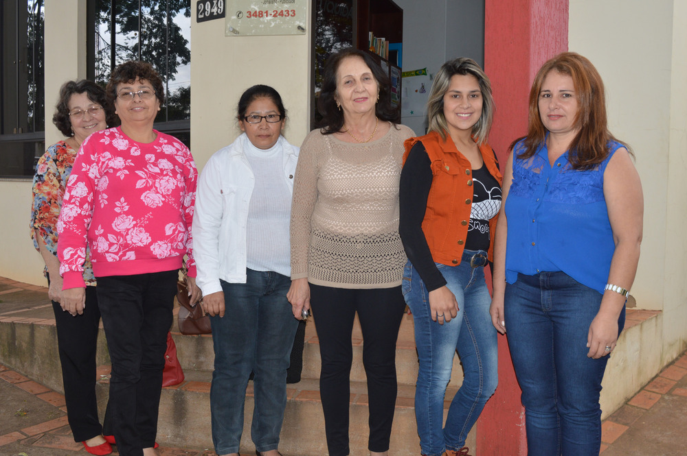 Coopervesty retoma atividades em Amambai Parte das cooperadas da Coopervesty / Foto: Moreira Produções