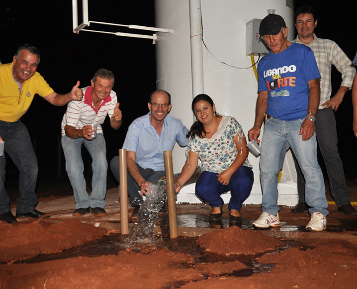Abastecimento de agua na vila Santo Antônio em Amambai é ampliado Foto: Decom