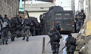 Forças de segurança ocupam nove favelas no Rio de Janeiro