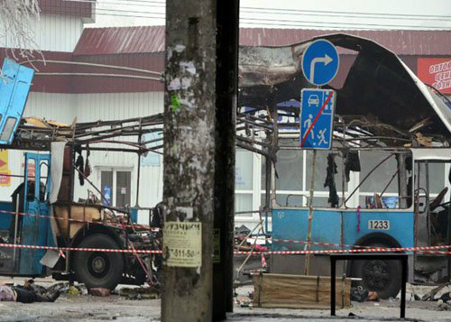 Cinco corpos foram descobertos com marcas de tiros e explosivos na região de Stavropol, uma entrada para o Cáucaso Norte, onde o país enfrenta a insurgência de militantes islâmicos que ameaçam impedir a realização da Olimpíada de Inverno