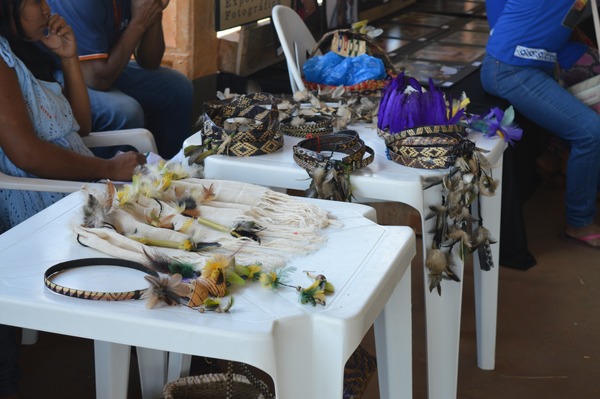 Feira Tekoha Guapoy quer dar mais visibilidade aos indígenas de Amambai Feira Tekoha Guapoy quer dar mais visibilidade aos indígenas de Amambai