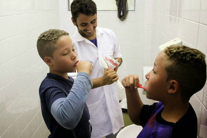 Novas regras para rotulagem de cosméticos infantis entram em vigor nesta semana A regulamentação institui, também, a faixa etária para o público infantil, que vai de 0 a 12 anos incompletosPaloma Bassin/Prefeitura de Embu das Artes