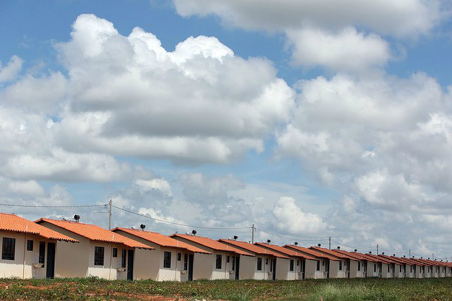 Pessoas físicas podem financiar Minha Casa Minha Vida até dezembro de 2017 A medida atende às diversas manifestações realizadas no Brasil, especialmente de pequenos construtoresFoto: Bruno Peres/Ministério das Cidades