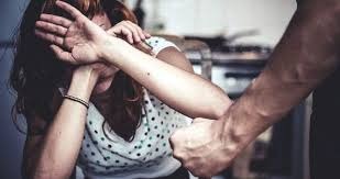 Agressores de mulheres deverão ressarcir custos com atendimento médico Agressores de mulheres deverão ressarcir custos com atendimento médico