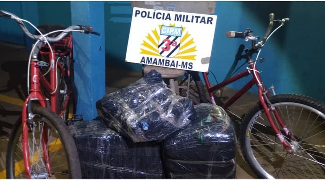 PM de Amambai apreende maconha e munição sendo transportadas por ciclistas Foto: 3ª CIPM