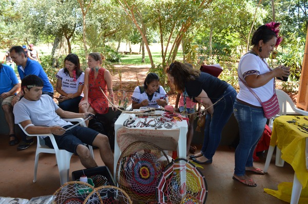 Feira Tekoha Guapoy quer dar mais visibilidade aos indígenas de Amambai