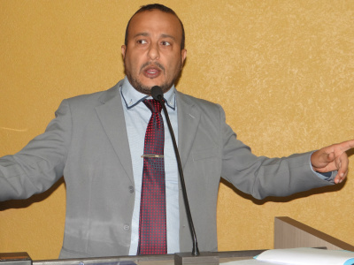 Ailton apresenta projeto de lei defendendo mulheres em situação de violência Vereador Professor Ailton (PSB), autor do projeto de leiFoto: Moreira Produções