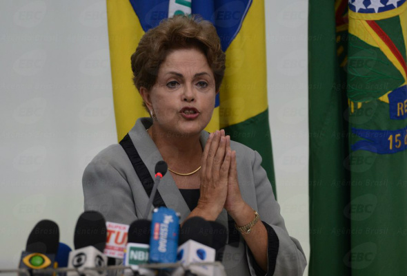 Dilma se diz indignada com decisão sobre impeachment Presidente da República do Brasil, Dilma Rousseff (PT) Foto: Dkivulgação