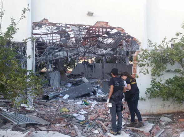 Prédios foram alvo de tiros em Sonoro / Foto: Polícia Civil de MS 
