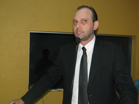 Luciney pede convênio entre a prefeitura e entidade amambaiense Vereador de Amambai, Luciney Bampi (PSC) Foto: Moreira Produções