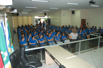 Alunos do ensino médio matutino da Escola participaram da palestra.