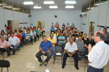Mutirão contra a dengue mobiliza comunidade de Amambai neste sábado (9) Sérgio Barbosa: “Precisamos de toda a força possível para este nosso verdadeiro Exército de Combate à dengue. A recompensa pela vitória será a saúde de todos nós!”.