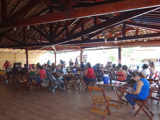 Clube dos 40 realizou confraternização nesse domingo (10), em Amambai A festa aconteceu na Chácara do Tito / Foto: Moreira Produções