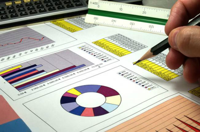 Produção da indústria cai 2,1% Produção da indústria cai 2,1%