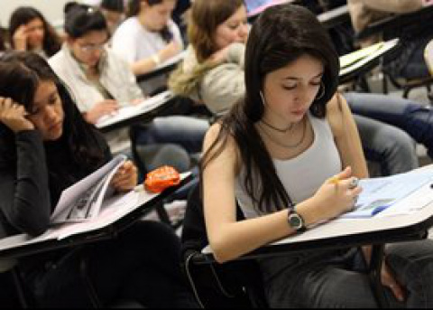 Novo currículo do ensino médio poderá ser inspirado no Enem