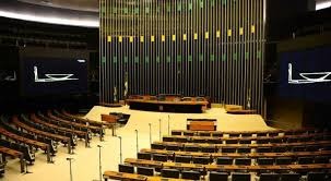 PT mantém maioria dos seus governadores, mas encolhe no Congresso PT mantém maioria dos seus governadores, mas encolhe no Congresso