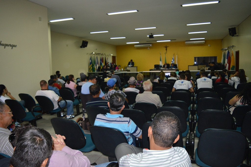 Membros da comunidade acompanharam os trabalhos realizados pelos membros do legislativo / Foto: Moreira Produções