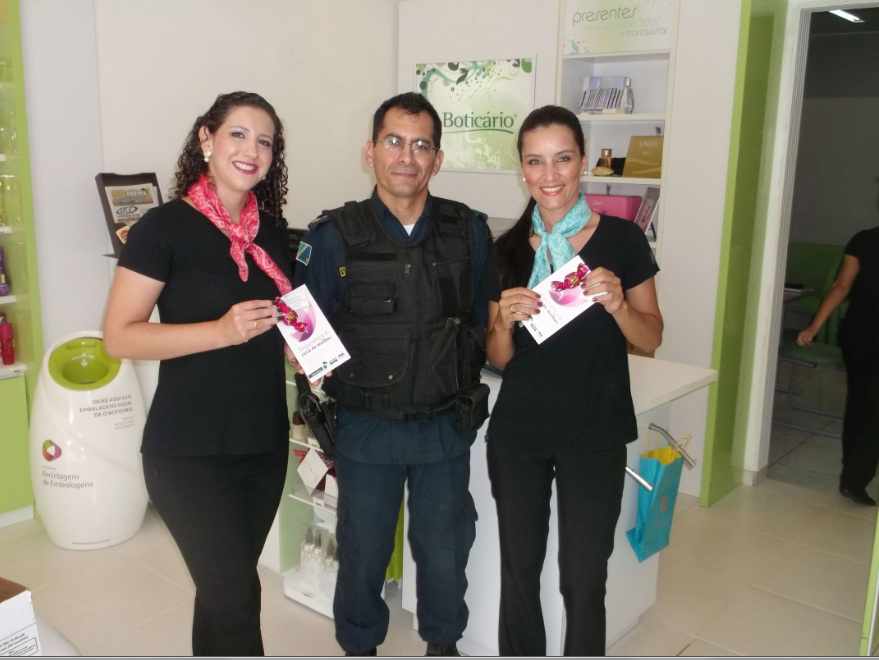 Polícia Militar realizou blitz educativa alusiva ao dia Internacional da Mulher