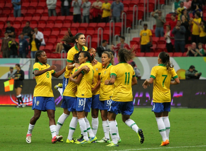 Brasil terá seleção permanente de futebol feminino até as Olimpíadas Brasil terá seleção permanente de futebol feminino até as Olimpíadas