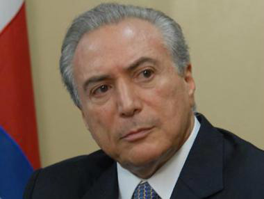Michel Temer passa por cirurgia na mão direita Michel Temer passa por cirurgia na mão direita