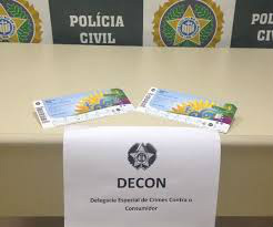 Ingleses vão parar em presídio do Rio, suspeitos de vender ingressos da Copa