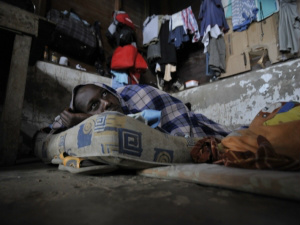 Brasileiros e peruanos confirmam situação crítica de imigrantes haitianos