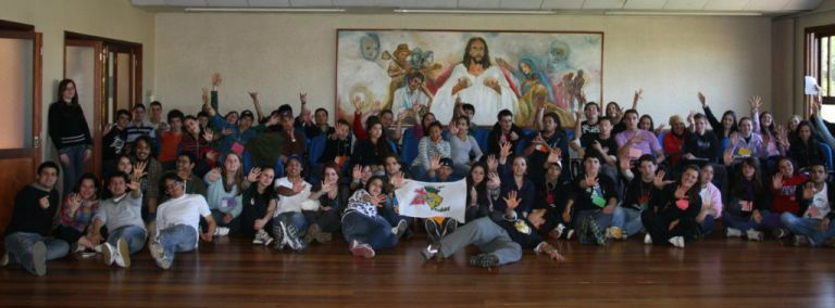 Escola da Juventude reflete dimensões teológicas e sócio-políticas Escola da Juventude reflete dimensões teológicas e sócio-políticas