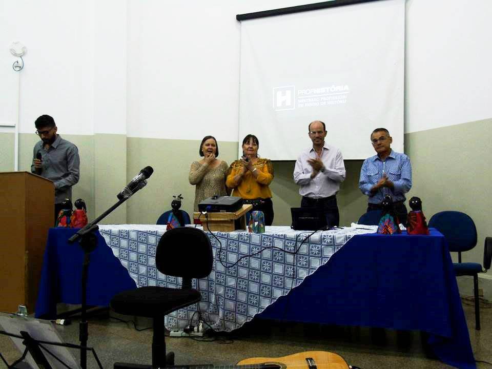 Abertura do seminário com a presença do prefeito Sérgio Barbosa e presidente da Câmara de Vereadores, Anilson Prego de Souza.