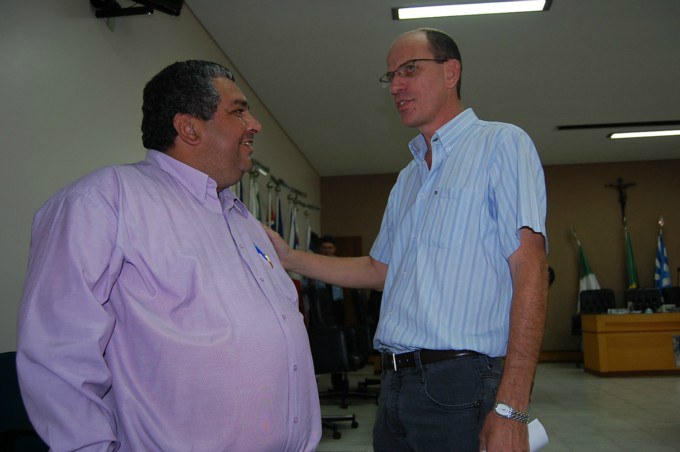 Na disputa de vices do PSDB, surgem novos candidatos a prefeito Valter Brito (E) e Sérgio Barbosa.