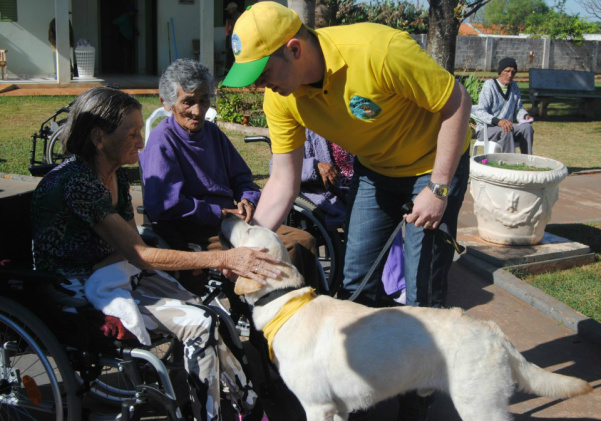 67 Motivos para Amar Amambai O projeto Aumigão Lilico busca levar os benefícios da Cinoterapia à entidades assistenciais de Amambai / Foto: Moreira Produções