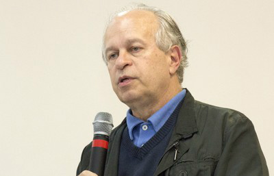 Para Renato Janine Ribeiro,os recursos economizados serão investidos em educação / Valter Campanato/Agência Brasil