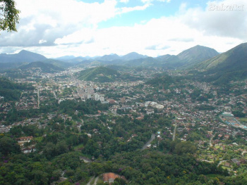 Moradores de bairros rurais de Teresópolis denunciam saques a residências Moradores de bairros rurais de Teresópolis denunciam saques a residências