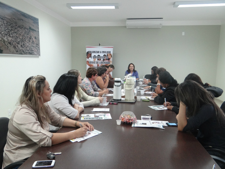 Movimento das Mulheres de Amambai empossa diretoria do Conselho das Mulheres Reunião aconteceu no gabinete da prefeitura / Foto: Moreira Produções