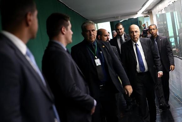Meirelles: proposta de reforma da Previdência não está aberta a negociações O ministro da Fazenda, Henrique Meirelles, fala à imprensa após encontro com o presidente da Câmara dos Deputados, Rodrigo MaiaWilson Dias/Agência Brasil