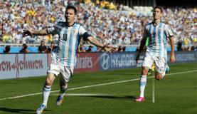 Lionel Messi comemora gol marcado contra o Irã, no último jogo da Argentina Jon Super/AP/Direitos Reservados