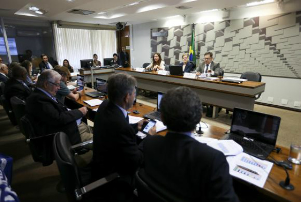 PEC do Teto deve aumentar desigualdade social, dizem economistas A Comissão de Assuntos Econômicos faz audiência para discutir a PEC 55/2016, que limita gastos públicos do governoFoto: Marcelo Camargo/Agência Brasil